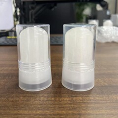 卸売天然ミネラルカリウムミョウバン消臭制汗スティックミョウバン石結晶スティック竹チューブ脇の下のガスを除去