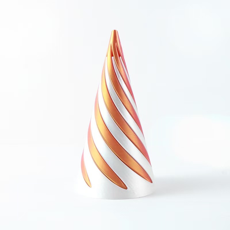 트라이앵글 스피럴-실크 레드 골드 6.4cm