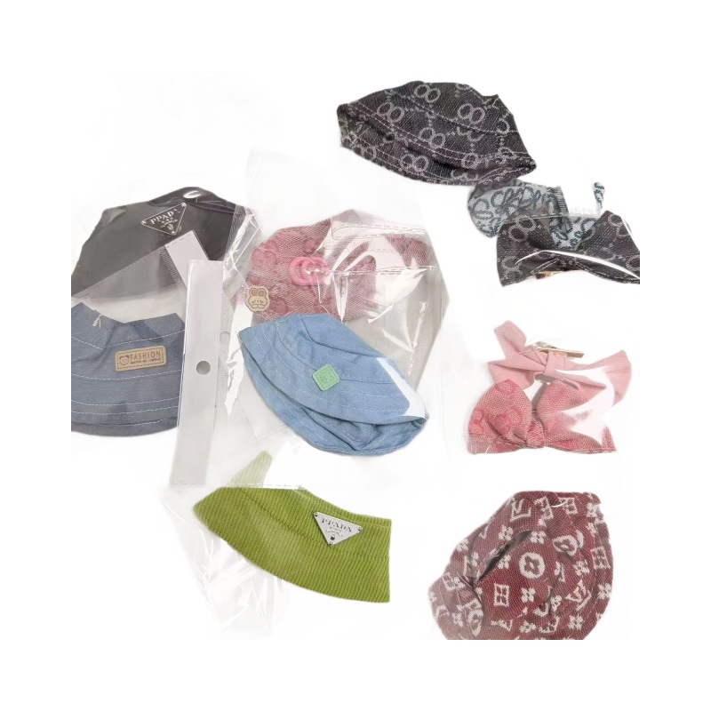 Solo se venden cajas ciegas aleatorias de ropa de bebé Rabb colgante de tirantes verdes pantalones lindos cajas ciegas dulces para golpear la ropa de bebé de color