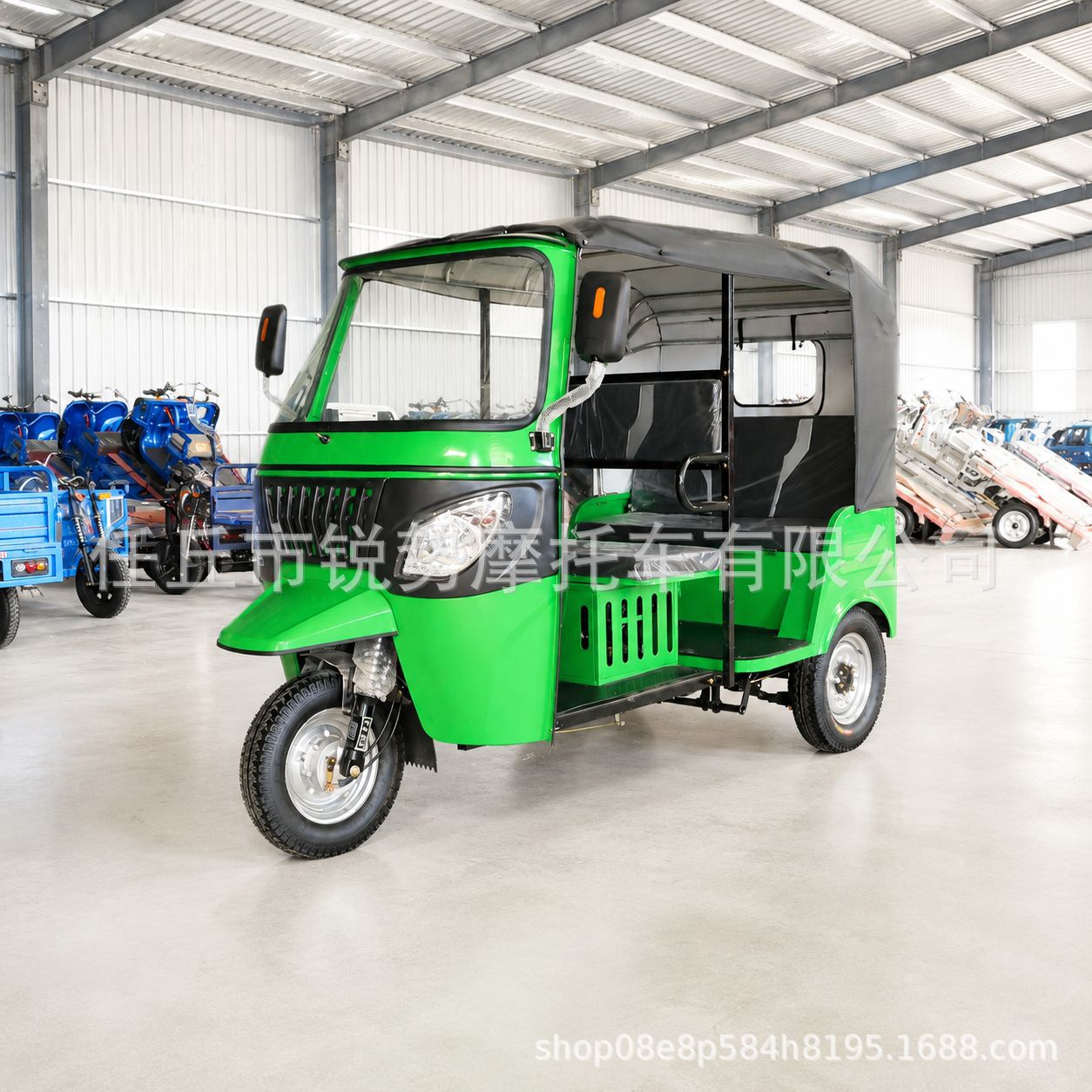 Three-wheeled motorbike with canopy for passenger transport, Southeast Asian cross-border TUK-TUK passenger transport three-wheeled motorbike, fuel-powered