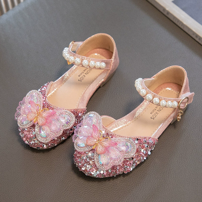 2024 весенне-летние новые туфли принцессы для девочек, корейский стиль, сандалии Baotou со стразами и бантом для девочек, маленькие кожаные туфли на мягкой подошве