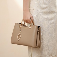 母親節禮物包包女2024新款高級感通勤手提斜挎包時尚百搭中年媽媽