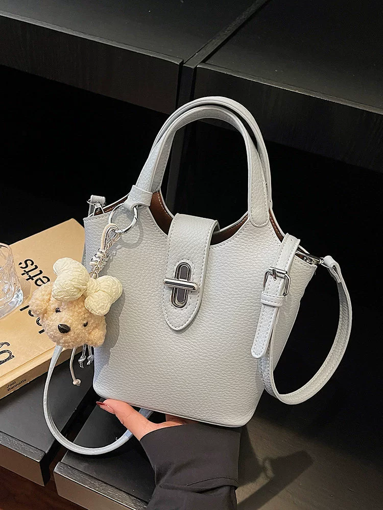 Сумка на одно плечо, элитная