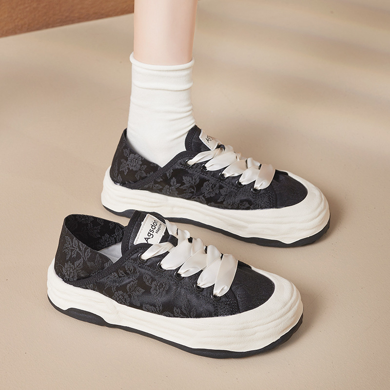 Augu Shi Deng nuevos zapatos de lona chinos para mujeres 2026 nuevos zapatos de plancha de primavera y verano casuales de un pie zapatos blancos pequeños image 4