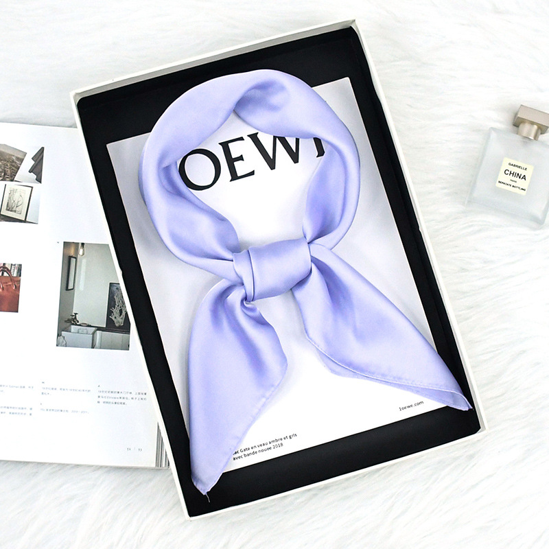 Comercio exterior primavera y otoño bufandas de seda delgadas de color sólido simple 70 bufandas de seda cuadrada de moda para viajes versátiles bufandas de mujer sensación de alto nivel