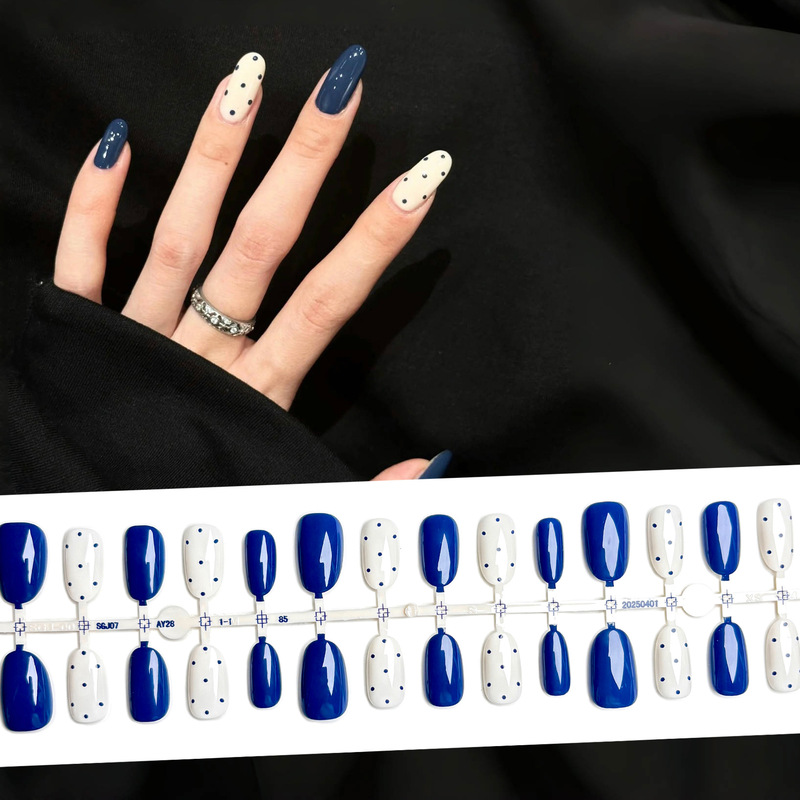 Korean-Style Fair-Skinned Polka Dot Press-On Nails, Xiaohongshu Trending Ins Nail Stickers, Elegant 30-Piece Nails Wholesale