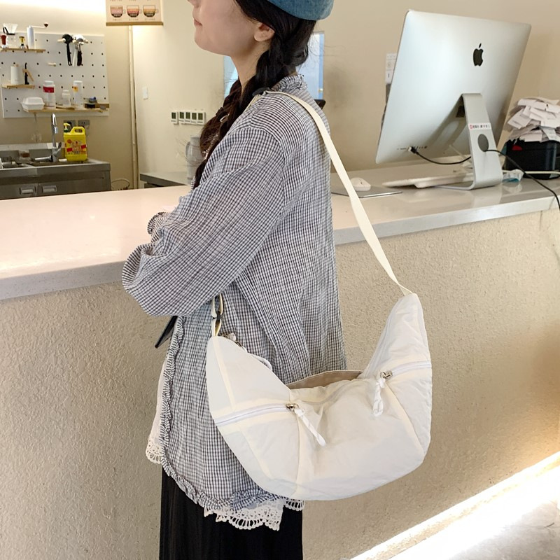 小包包女布包跨境新款韩版单肩斜挎包休闲纯色洋气女士质感饺子包