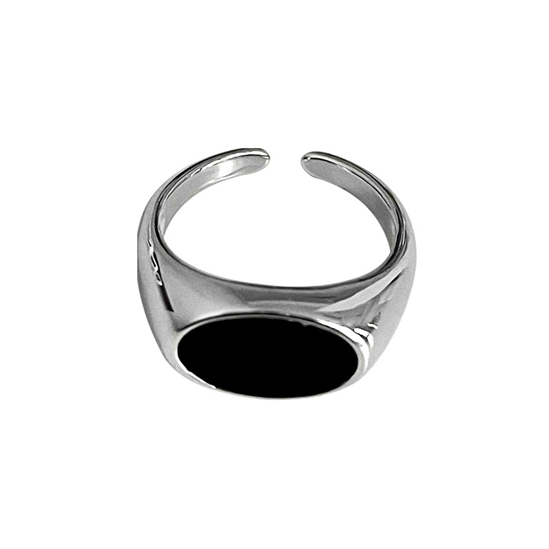 Retro black small design fashionable ring with pigtail