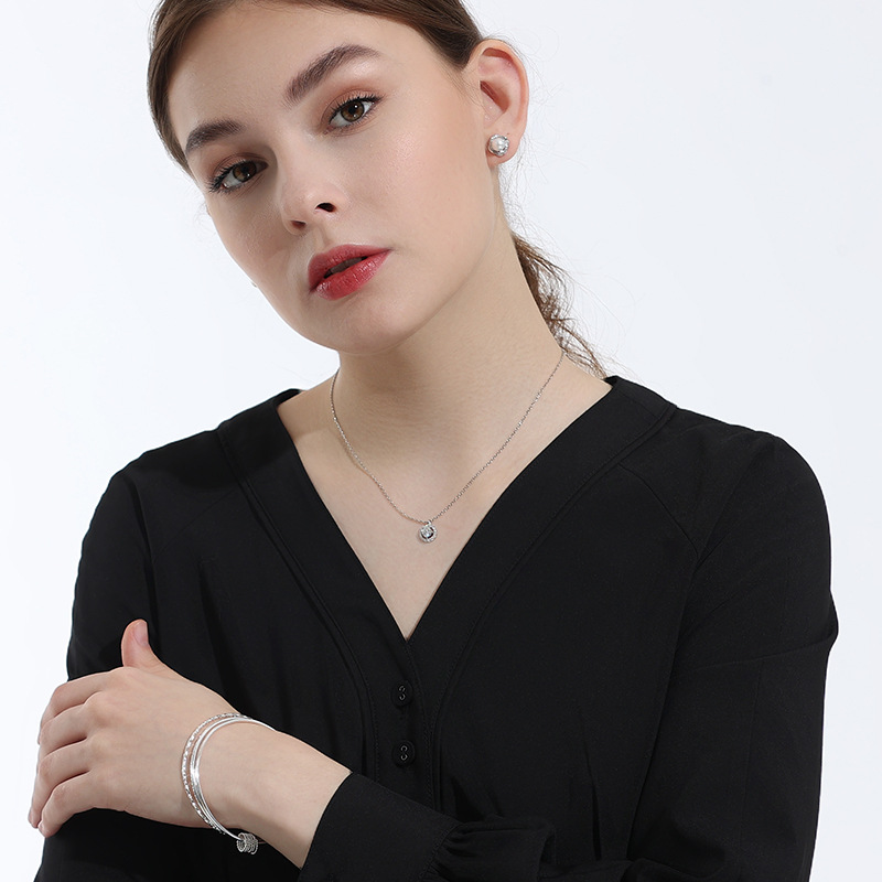 Sansheng Sanshi pulsera de plata de las mujeres de plata esterlina S999 plata pura al por mayor simple pulsera joven brillante pulsera fina sólida