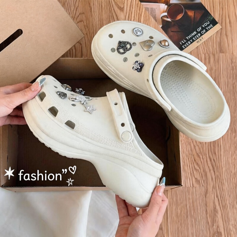 Lost Saturn Whale Hole Shoes Women's Sandals Outdoor Flip-Flops Beach Shoes Home Slippers Women's Closed-Toe Shoes Lost Saturn Whale Hole Shoes Women's Sandals Outdoor Flip-Flops Beach Shoes Home Slippers Women's Closed-Toe Shoes