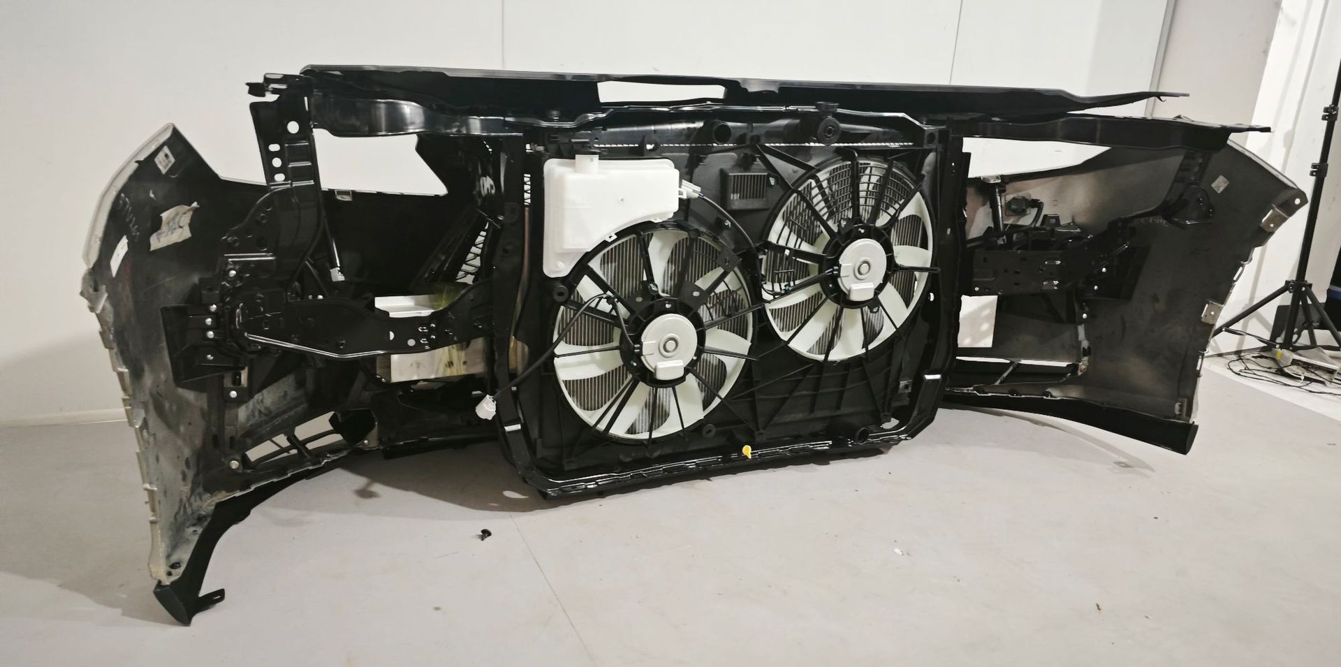 Suitable for Lexus Rx 300 350 450H Al20 Front Grille, Front Bumper, Front Nose