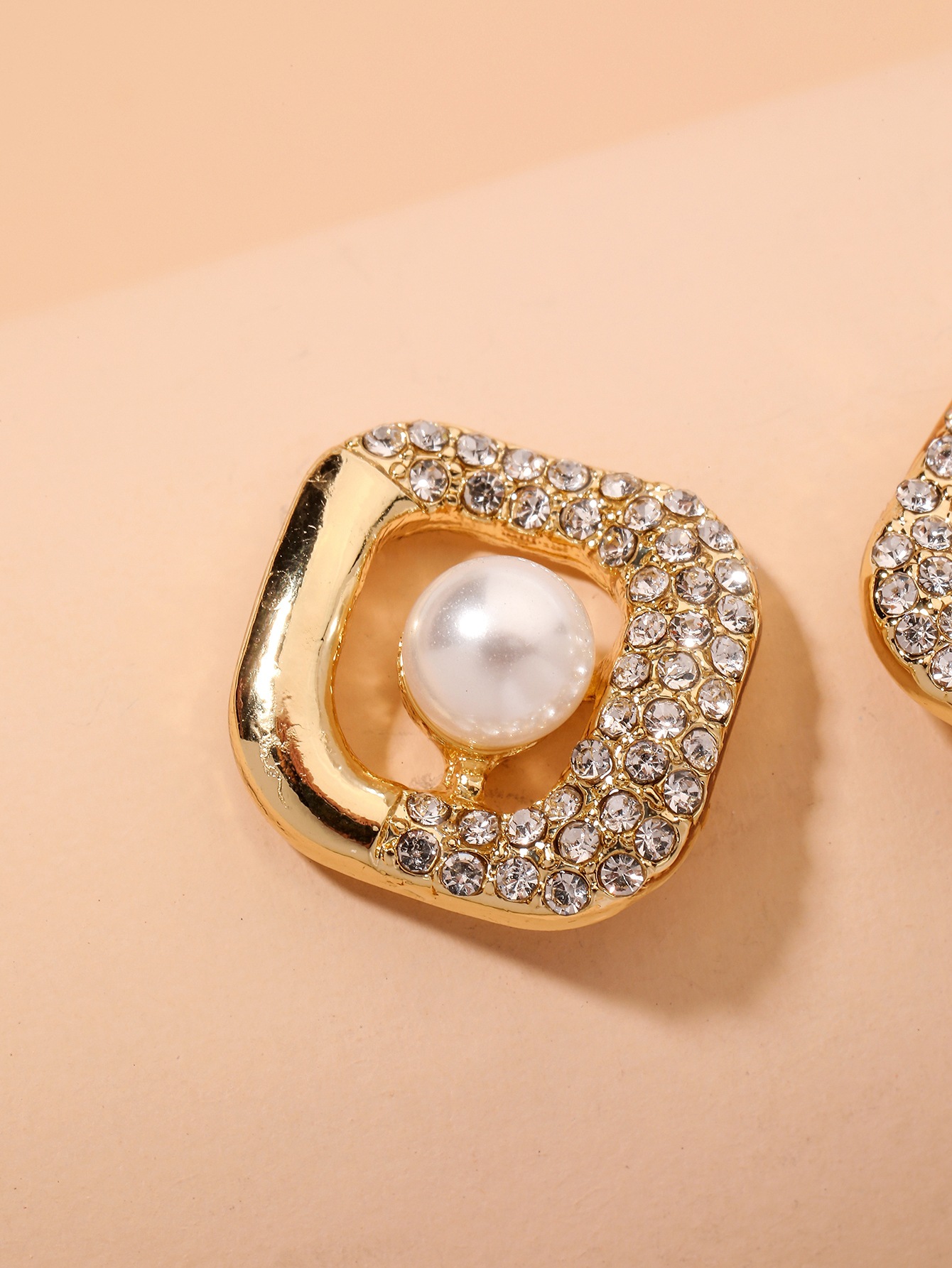 fashion diamond-studded square earrings