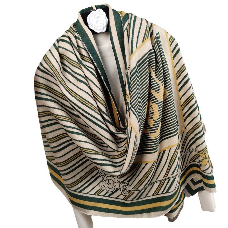Bufanda corta de cachemira sintética con rayas coreanas, chal largo y grueso de invierno para mujer, nueva moda 2023_voghion.com