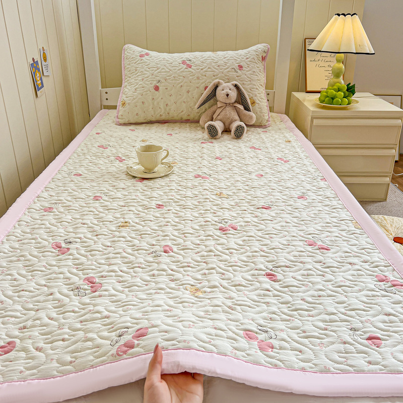 Cross-Border New Model Class a Washed Cotton Mattress, Thickened Student Dormitory Single Mattress, Home Use Single/Double Quilted Mattress Pad Cross-Border New Model Class a Washed Cotton Mattress, Thickened Student Dormitory Single Mattress, Home Use Single/Double Quilted Mattress Pad