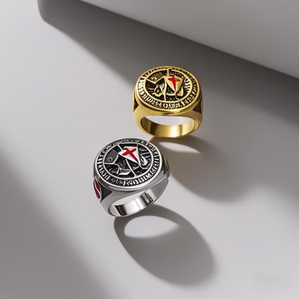 Ventas transfronterizas de estilo europeo y americano retrógrado templario escudo cruz anillo nicho personalidad vestir joyas image 1