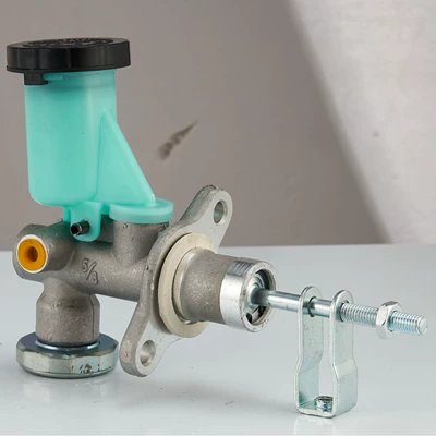 Suitable for Nissan NISSAN clutch master cylinder 30610-3S151, suitable for D22\KA2 (Clutch master cylinder)