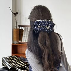 フランスの田園風、文学的で芸術的な花柄、プリーツの腸リング、絶妙なレースの雰囲気のヘアリング、ポニーテールヘアロープ