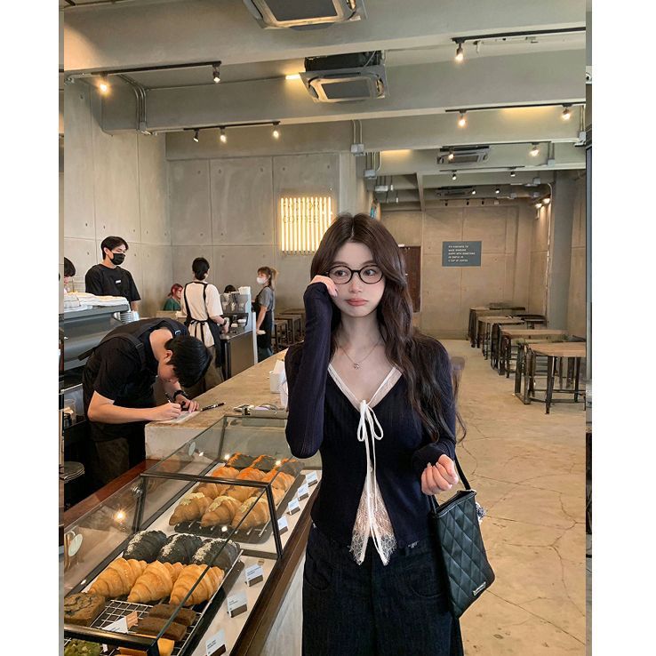 辣妹风蕾丝拼接绑带假两件撞色t恤女2025春季时尚舒适显瘦打底衫|undefined