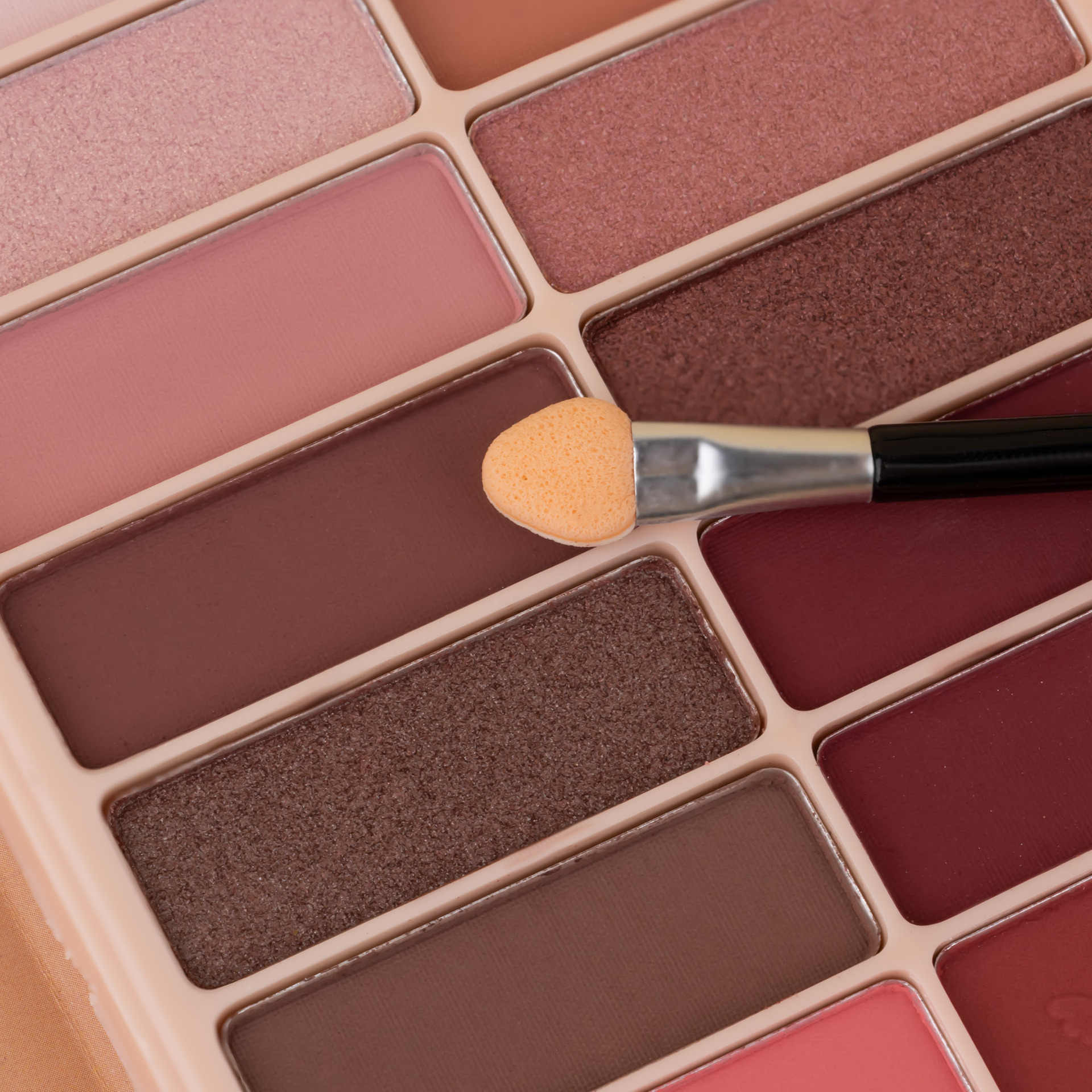 Cross-border bestseller multi-functional all-in-one makeup palette, matte pearlescent eyeshadow, lipstick, blush, contour and highlight all-in-one beauty makeup undefined