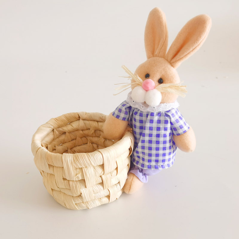 精编草编玉米皮小兔子筐节日装饰品杂物兔子收纳筐可爱侧抱筐笔筒