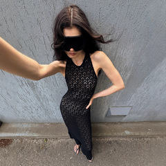 Amazon AliExpress ヨーロッパとアメリカのクロスボーダーリゾートスタイルニットドレス女性のセクシーな中空ノースリーブニットロングスカート女性用