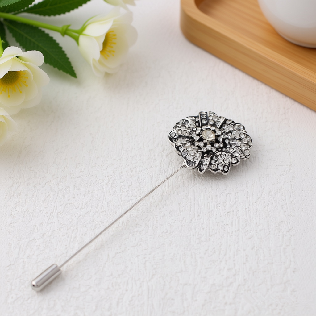 Exklusive Retro Brosche Mit Diamanten Im Europäischen Stil_voghion.com