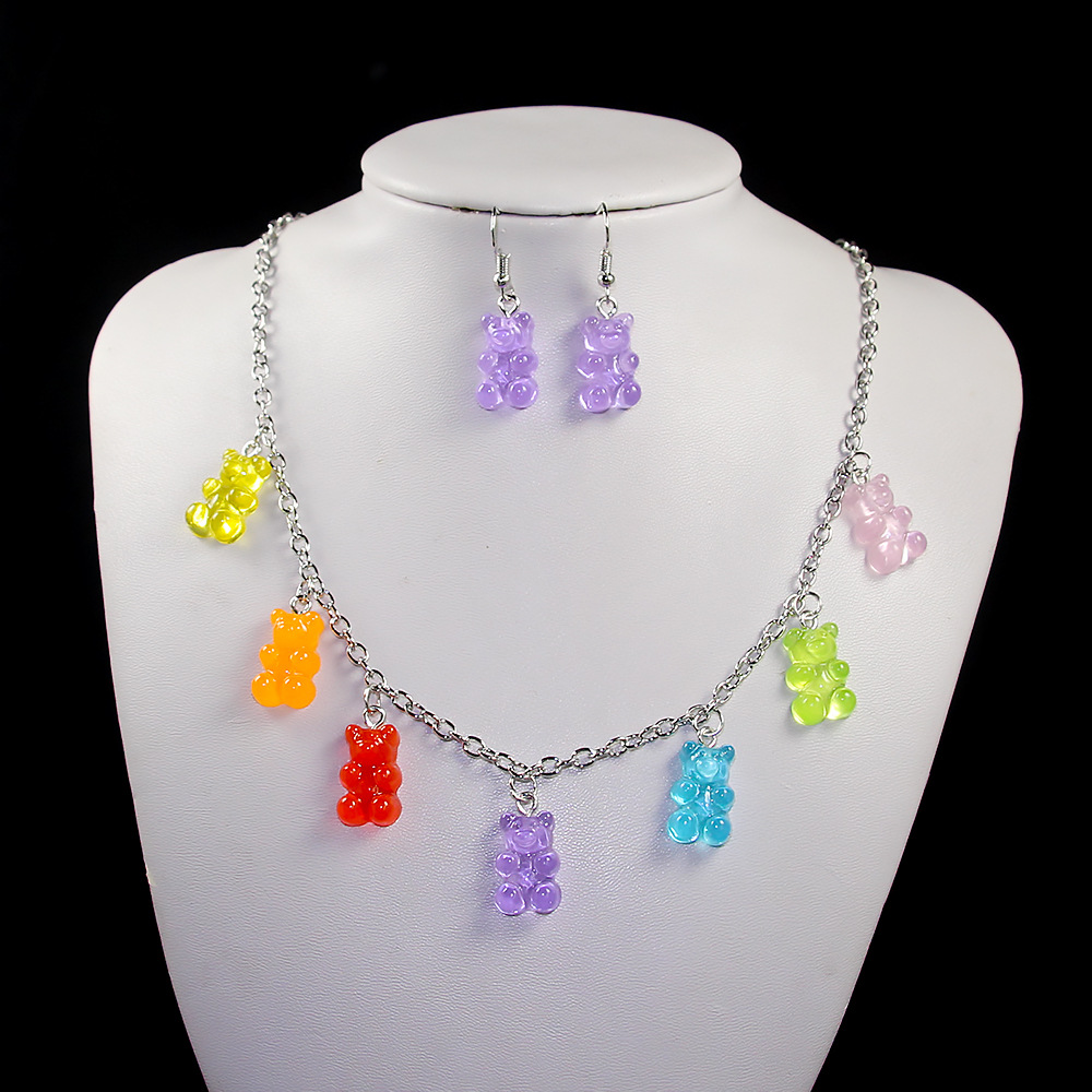 Traje de collar de oso transparente transfronterizo europeo y americano nuevo colgante de dibujos animados de color caramelo de resina collar de mujer de moda personalizada