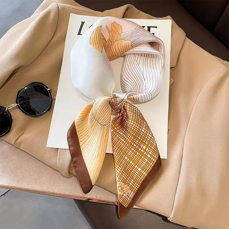 2025 primavera y otoño diadema femenina todo fósforo Baotou coreano desierto pequeño cuadrado bufanda de seda bufanda francesa con camisa verano