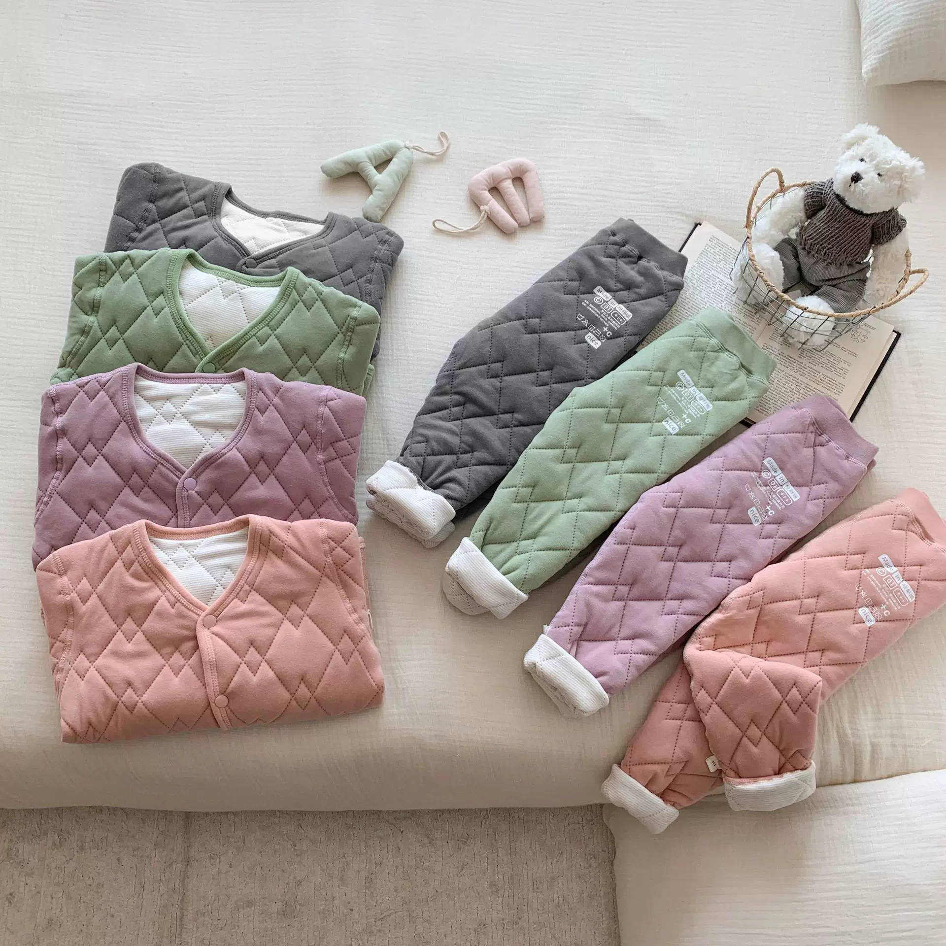 儿童羊毛蚕丝校服神器套装两件宝宝秋冬季保暖加厚棉衣棉裤家居服