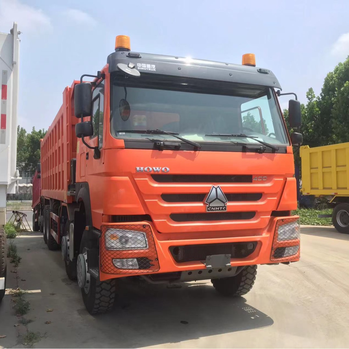 中国重汽豪沃自卸车出口18953179826