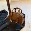 No pendant brown