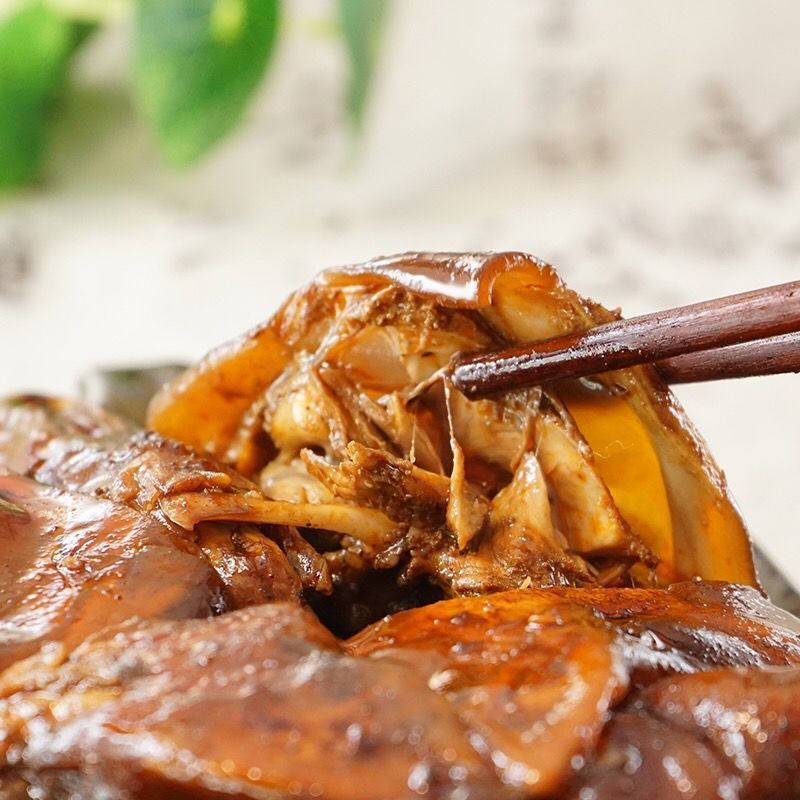 麻辣甲鱼批发五香香辣味即食整只鲜活现卤味熟食真空包装礼盒网红