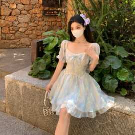 印花连衣裙女2026夏季新款法式公主裙收腰显瘦短裙短袖气质温柔裙