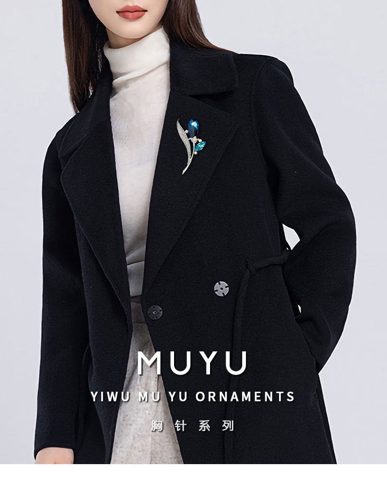 新款优雅水晶花朵胸针小众高档立体花卉别针送礼纪念西