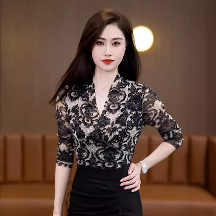 검은색