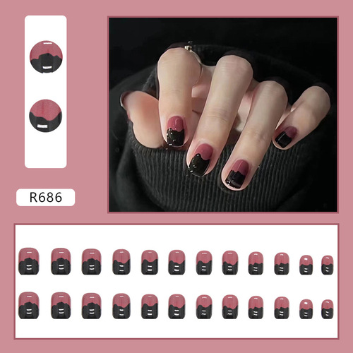 Simple and cute little fragrance autumn and winter style wearable nails affordable hot selling nail art tablets caramel amber finished fake nails