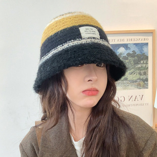 Autumn and Winter New Japanese Design Sense Fisherman Knitted Hat Women's Color Matching Dopamine All-match Face-showing Small Basin Hat for 8561