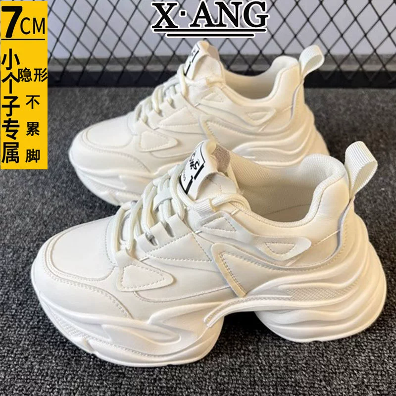 Толстая подошва увеличена, маленькая женская обувь кожаная обувь для отца, весна и лето 2025 новая легкая повседневная спортивная обувь женская модель