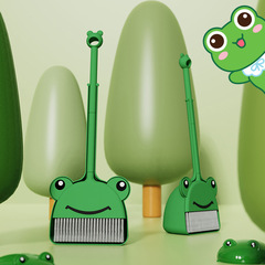 大人の子供たちは箕のセットを掃除します。