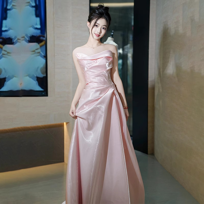 French Satin Tube Top Evening Dress 2026 New Style Pink Birthday Party Bridal Toast Dress Wedding Dressing Gown