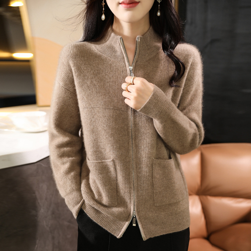 Half turtleneck double zipper wool coat women's new autumn and winter all-strap pocket Ingot needle cashmere knitted cardigan top