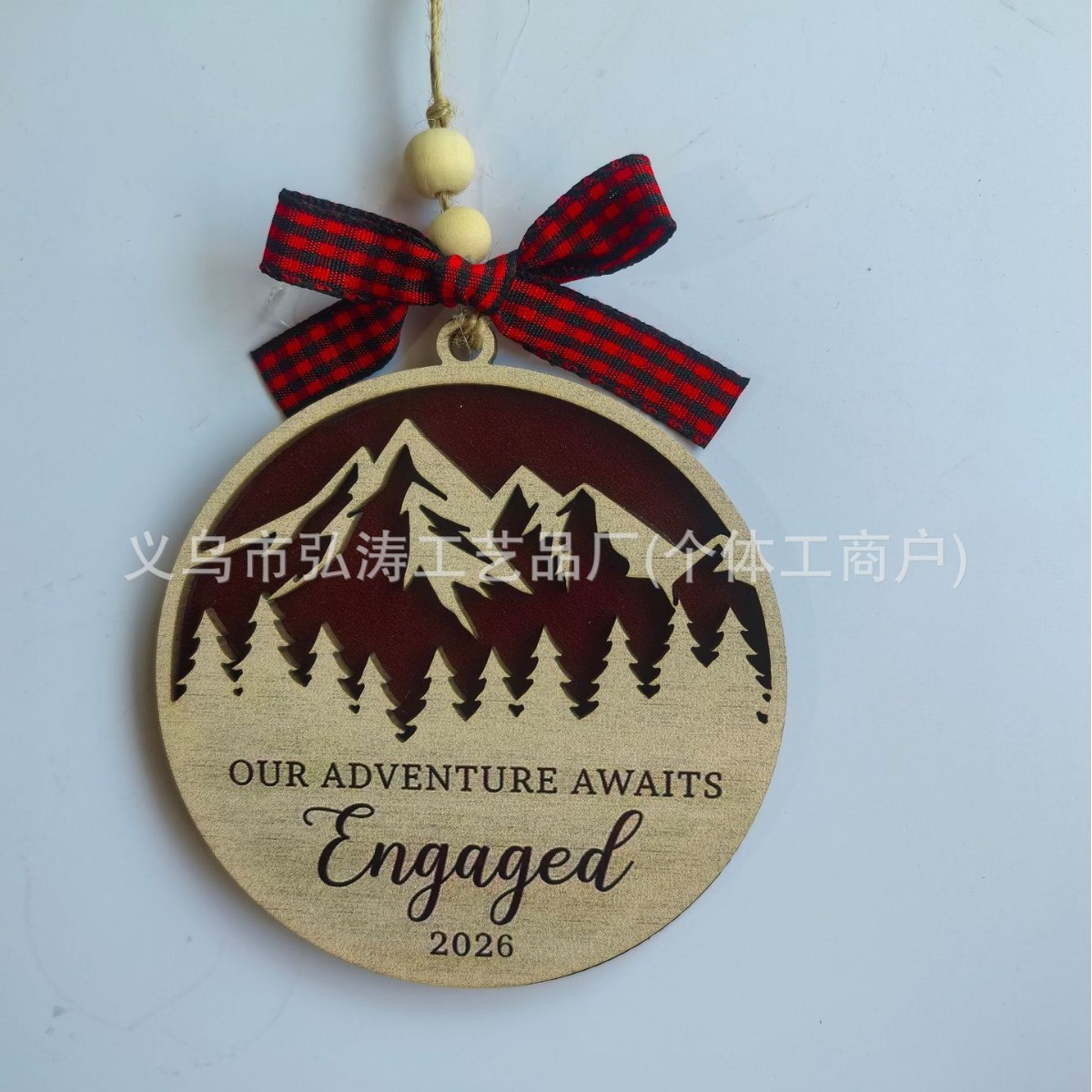 Decoración colgante 2026 nuevo mejor regalo de mudanza decoración de madera decoración para el hogar decoración del árbol de Navidad rojo