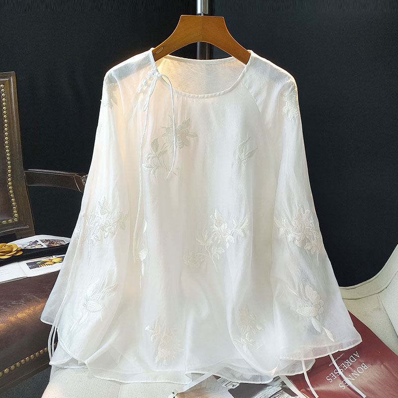 White Chinese Round Neck Embroidered Shirt Women's Autumn 2022 New Fashionable All-match Casual National Style Top Fashion
