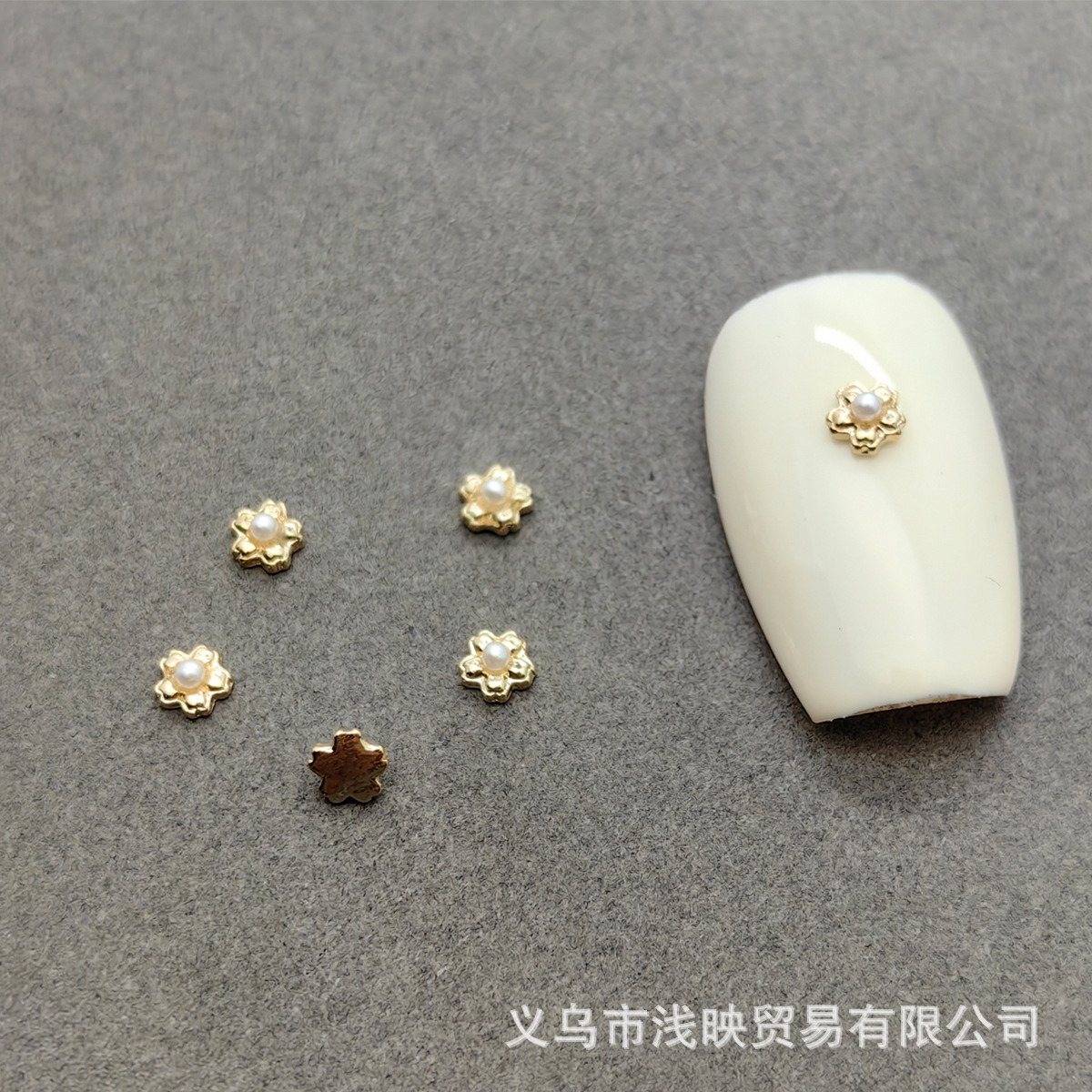 보히 니아-금-3mm * 3mm