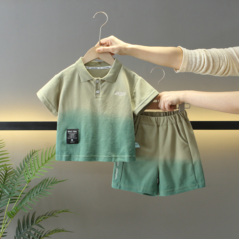 7809 Traje de manga corta de verano para niños 2025 Nuevo estilo Camisa de polo casual para niños Traje de dos piezas Ropa de teñido anudado para bebés