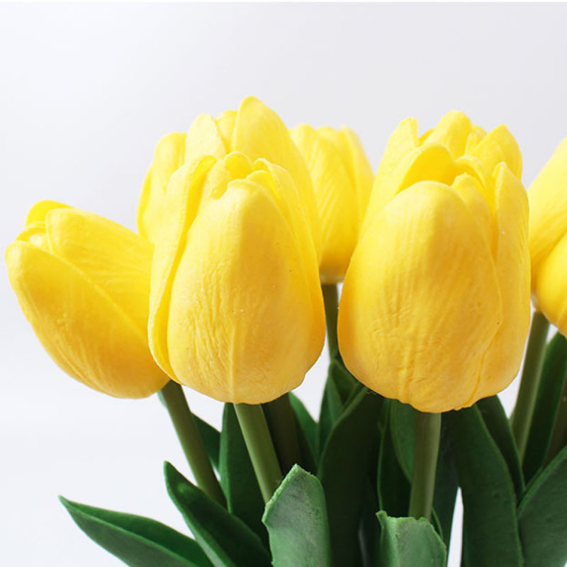 Pu hidratante tulipán flor artificial flor falsa fiesta de boda decoración del hogar flor comercio exterior transfronterizo fábrica de flores al por mayor