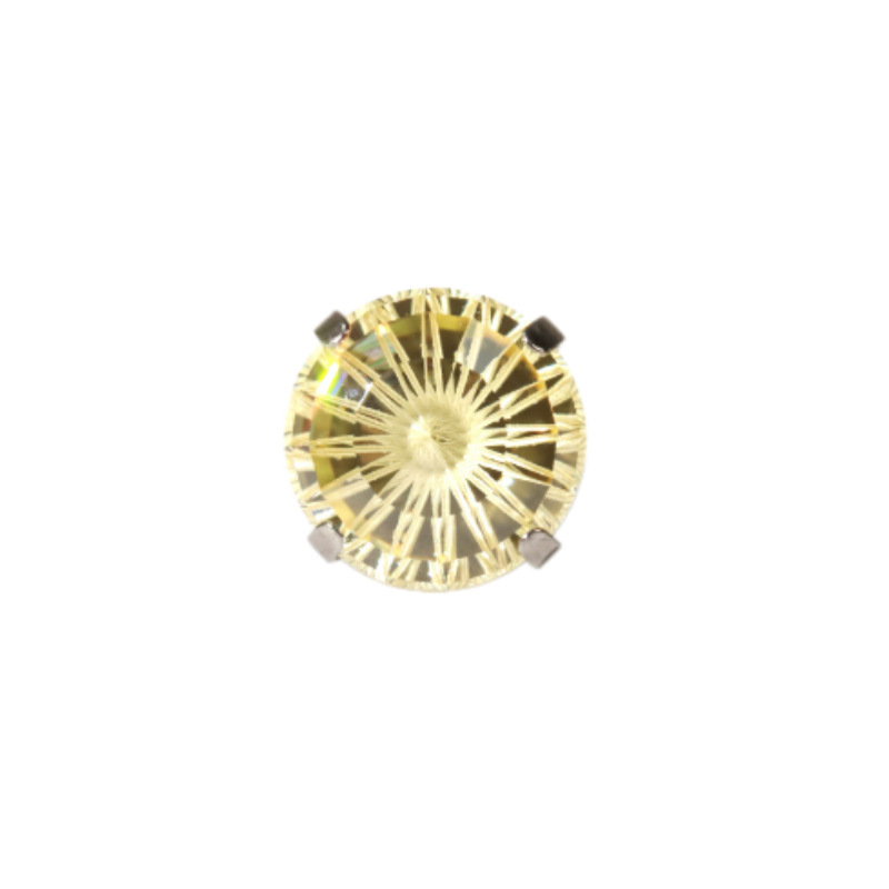 Labret piercing jewelry detail image