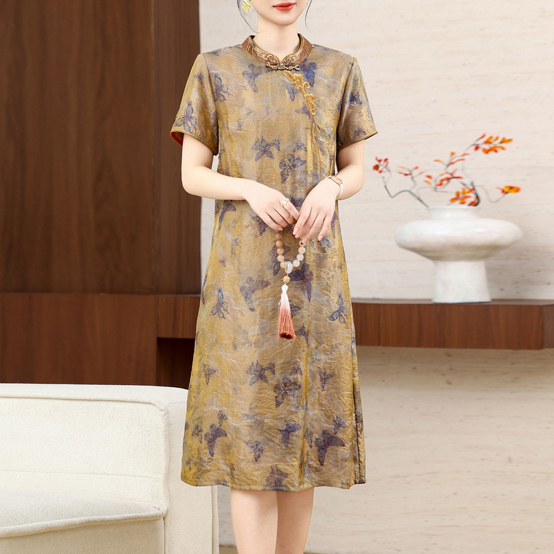 New Chinese-Style National Fashion Summer New Plus-Size Women's Dress, Silk, Fashionable, Loose-Fitting, Slimming, Embroidered Qipao Collar Dress