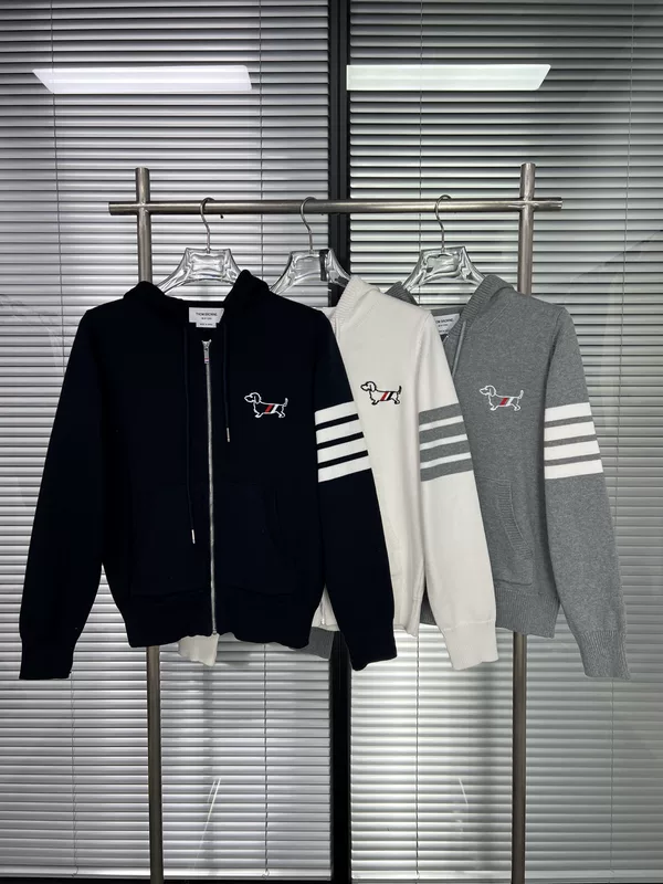 Knitted classic sweater, woolen jacket with hood with zipper, with embroidery