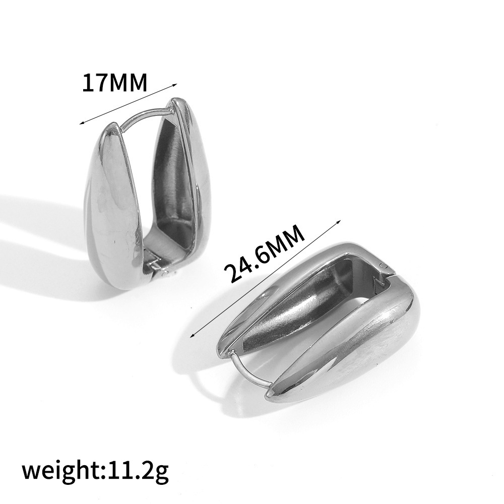 Pendientes de oreja de acero inoxidable cuadrado geométrico de personalidad europea y americana Pendientes de oreja de acero de titanio chapado en oro simple de 18k para mujer